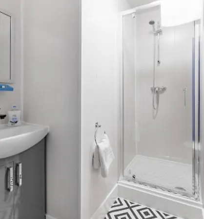 Centre 7 With Kitchenette, Free Wifi And Smart Tv By Yoko * مدليسبره